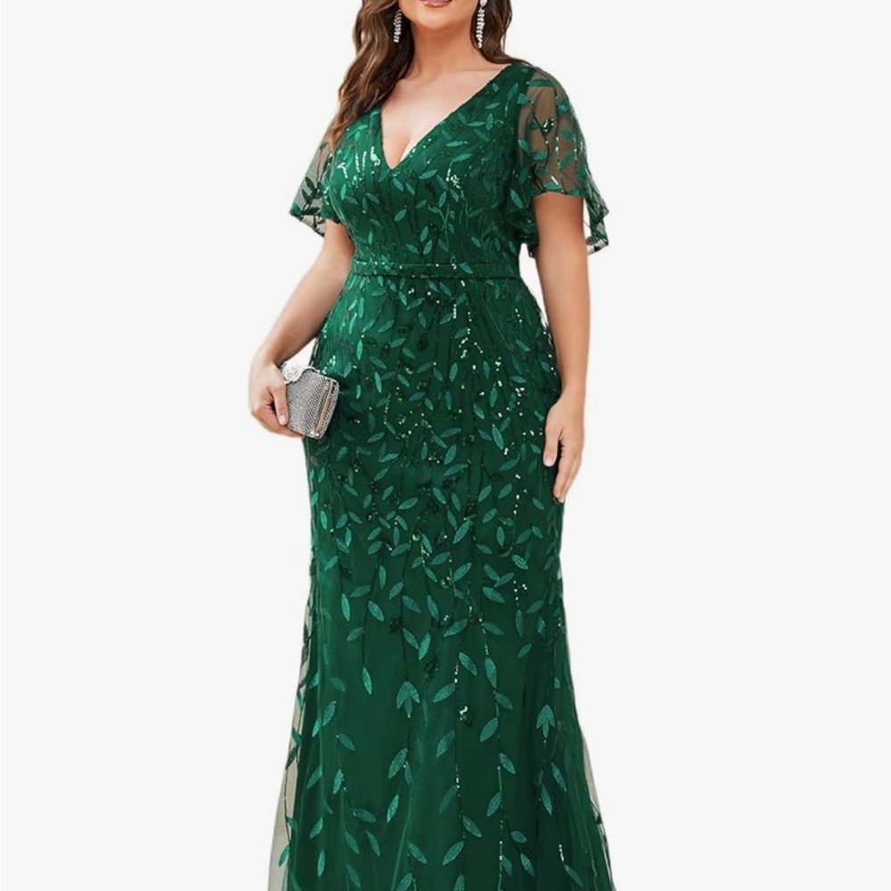 Elegant Green Evening Gown